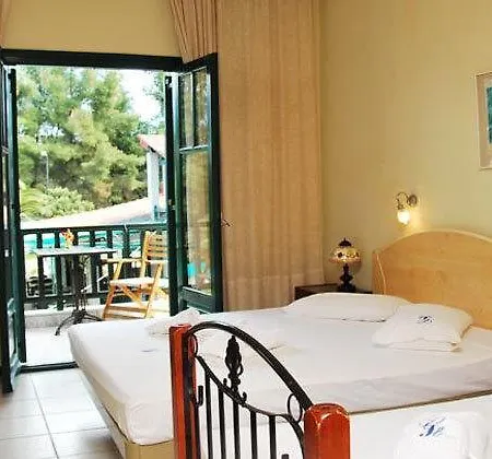 Giannikos Ξενοδοχείο 4*