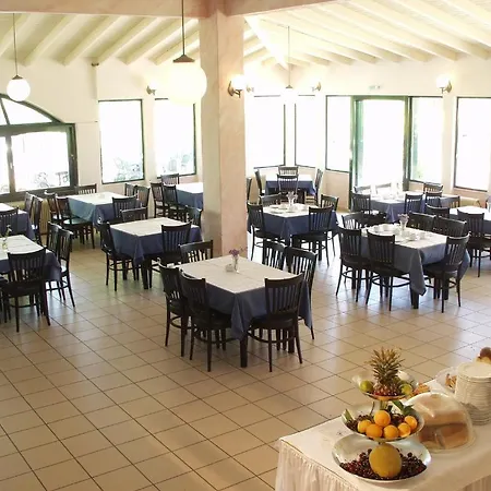 Giannikos Hotel 4*