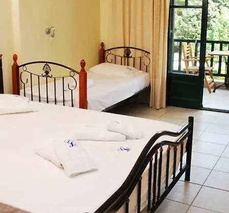 Giannikos 4* Палиури